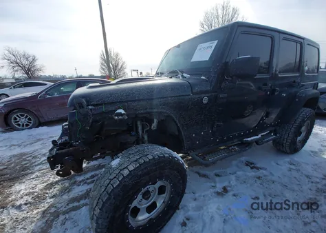 2013 Jeep Wrangler Unlimited Moab z USA, uszkodzony, nr VIN 1C4HJWEGXDL564607